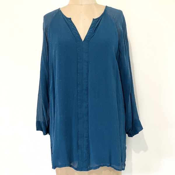 Blue Illusion 100% Silk Long Sleeve Blouse Sz 10 Shirt Casual Top Lined Relaxed