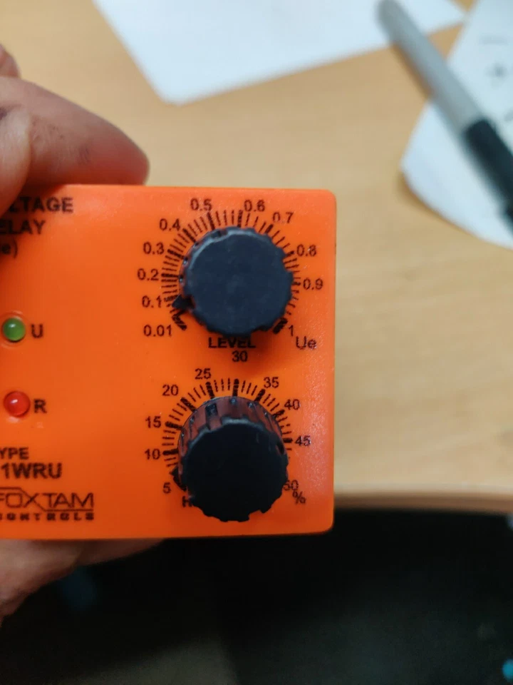 Voltage Controll Relay Foxtam Controls 11wru  11 Pin Plug 48v - Image 4 of 4