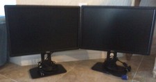 Set Of 2 Dell 22  Widescreen LCD Monitors P2213