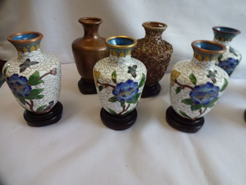 Vintage Miniature Vases x 8 Illustrating Stages of Cloisonne 8.5cm with Stand - Picture 4 of 15