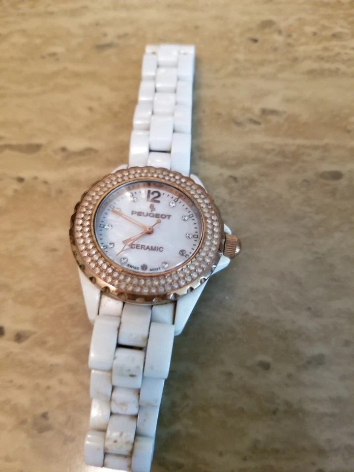 Reloj Mujer Vintage Peugeot Cuarzo Cerámica Suiza Swarovski Cristal Bisel Blanco Foto 2 de 4
