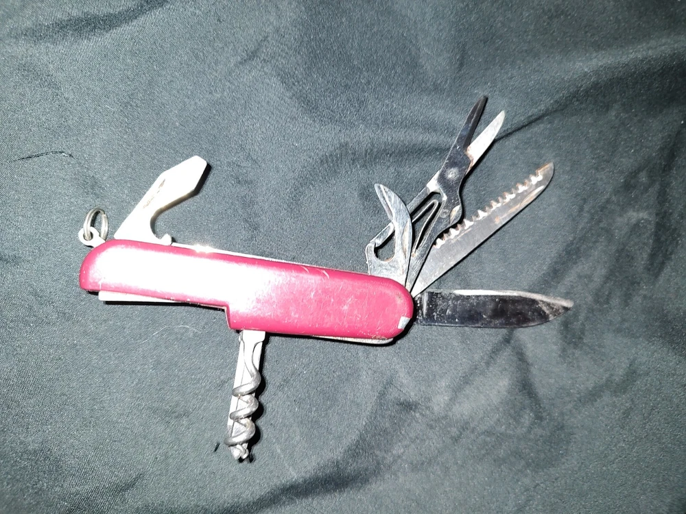 multi tool knife Scissors Saw T Pick Tweezers China.
