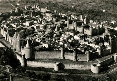 Carcassonne Vue aerienne d ensemble de la Cite