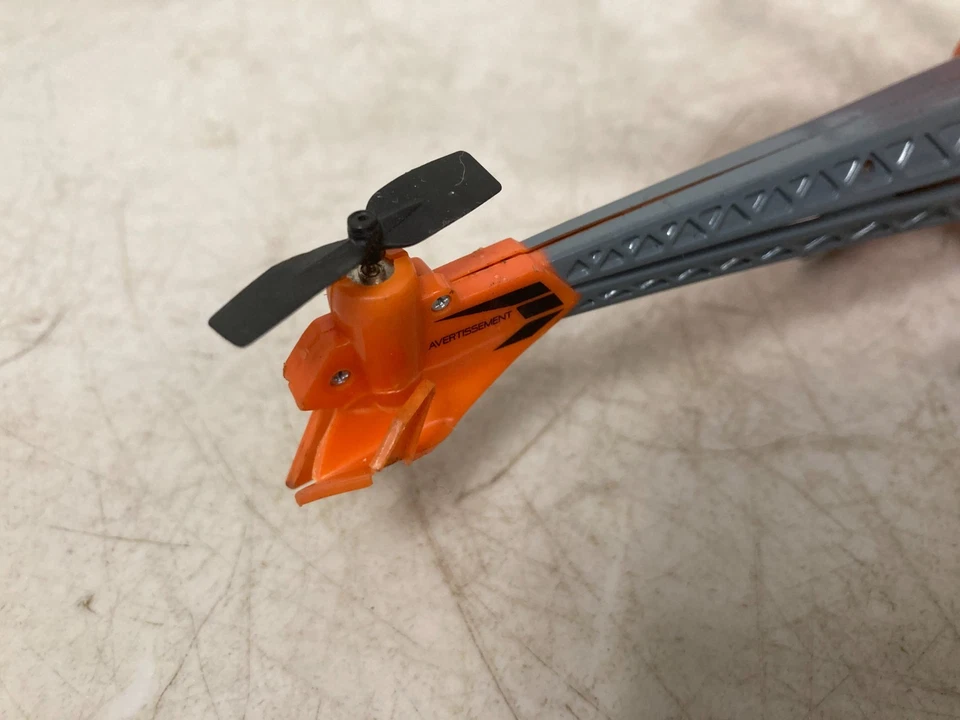 SkyRover KnightVision Remote Control Indoor Helicopter Red - Image 4 of 4