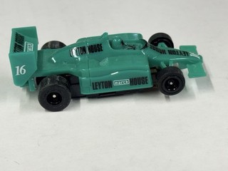 AFX March #16 871 Leyton House HO Slot Car Turbo Chasis Tomy Aurora Muy Limpio