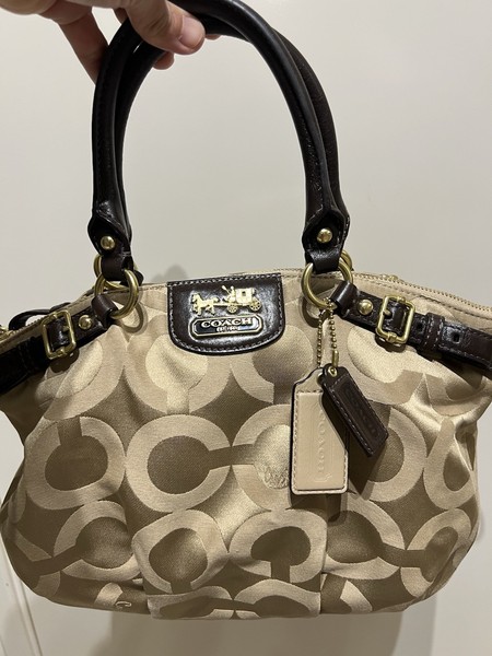 Coach Madison Signature Jacquard Canvas Leather Satchel Zip Gold Strap Pockets
