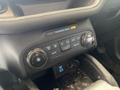 Used A/C Selector Switch fits: 2021 Ford Bronco sport front automatic temperatur