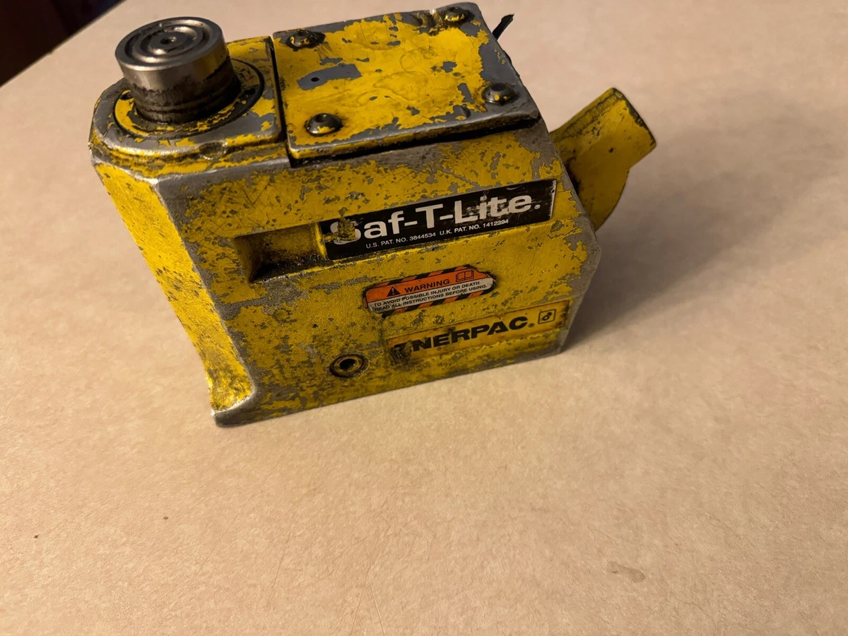 Sa!nt×N!ght×Tr!ckフェネル【LSR】 NX4292 Sewage Pump with 25' Cord - Zoeller Pump Company