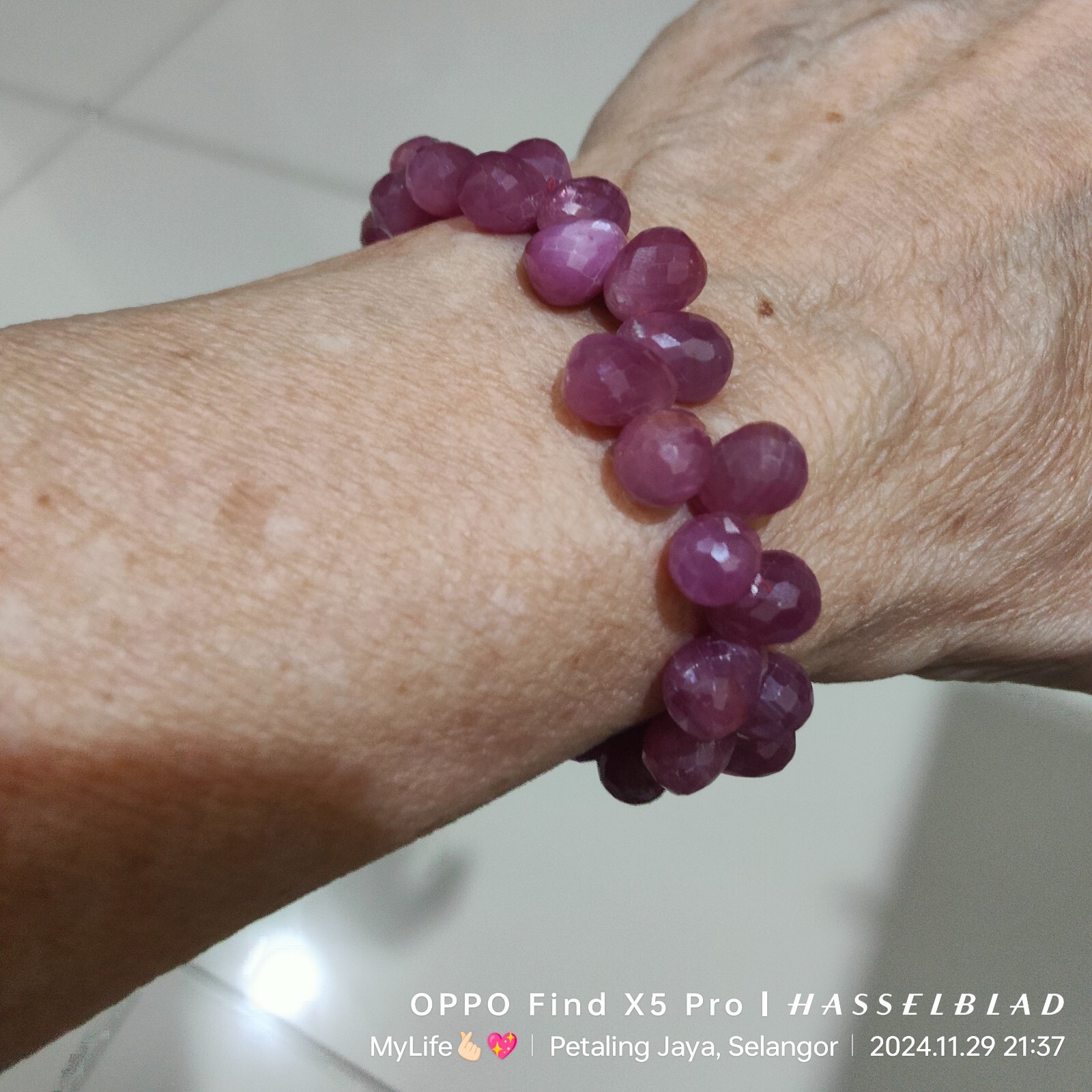 Stretchable Ruby Gemstone Bead Bracelet - image 2