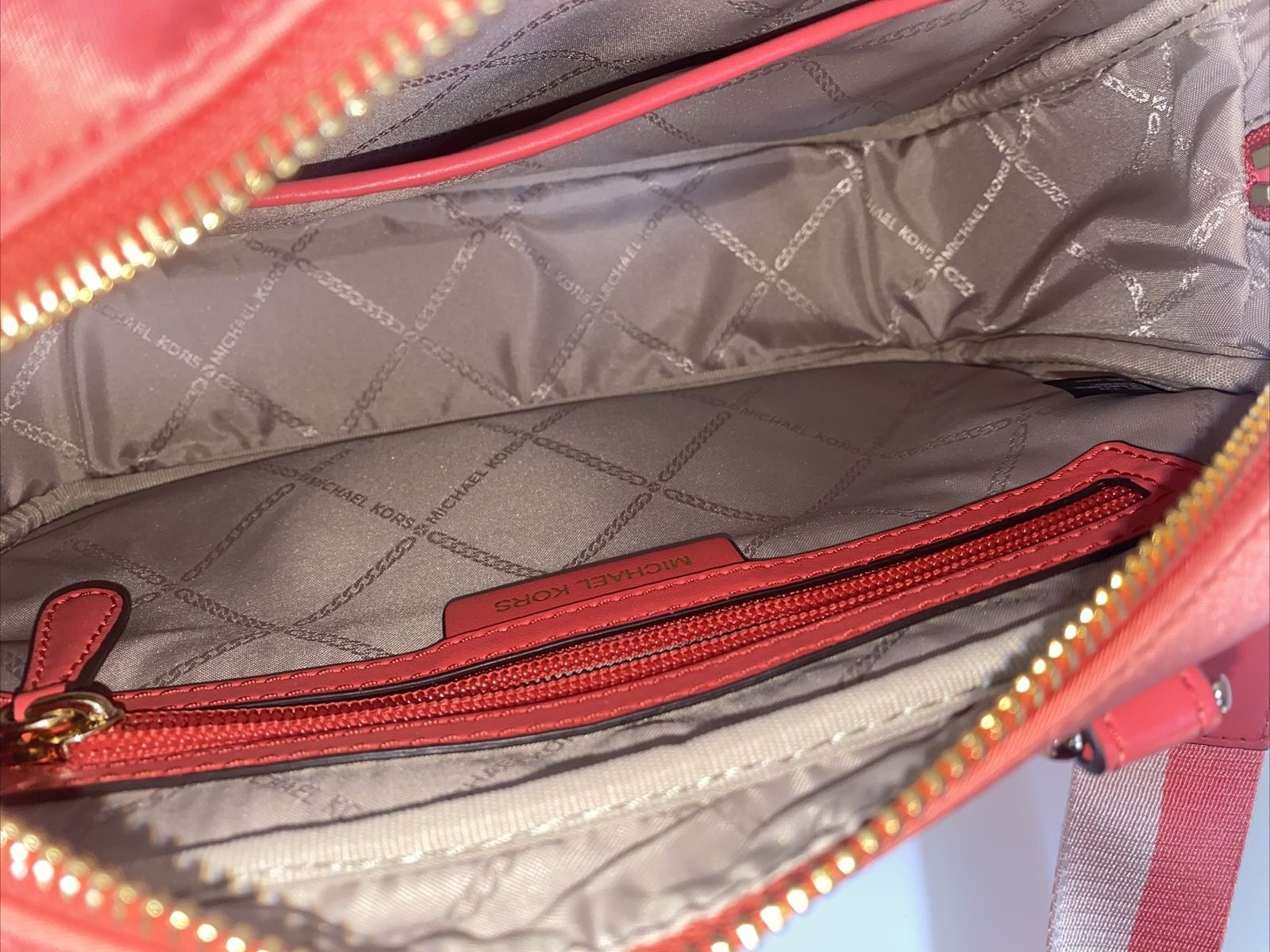 Michael Kors Elliot Small Utility Camera Messenge… - image 14