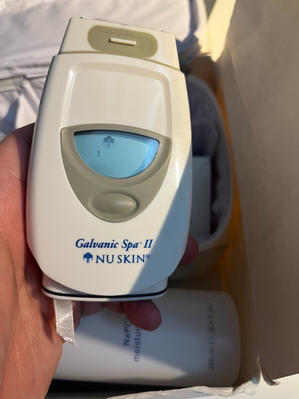 Nu Skin Galvanic Spa II System Facial Equipment Skincare White 