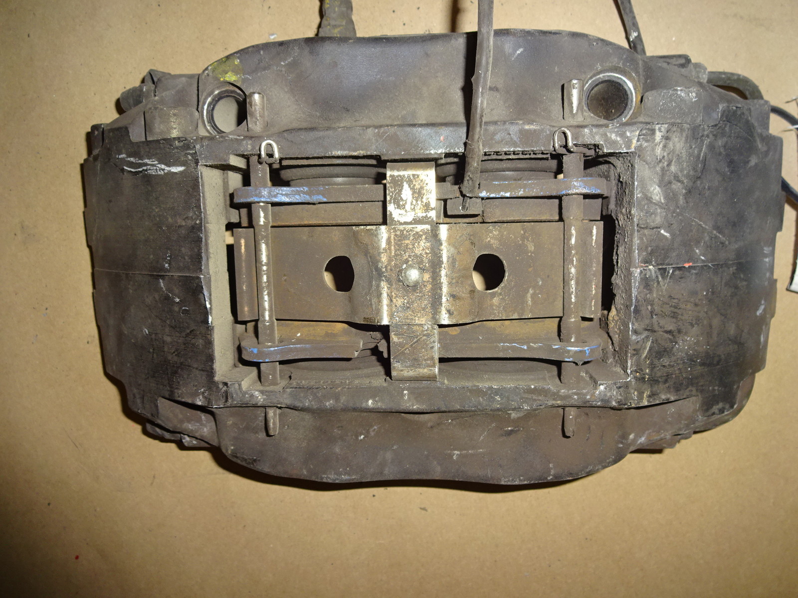 Lamborghini Diablo - RH Right Rear Brake Caliper # 32001459 