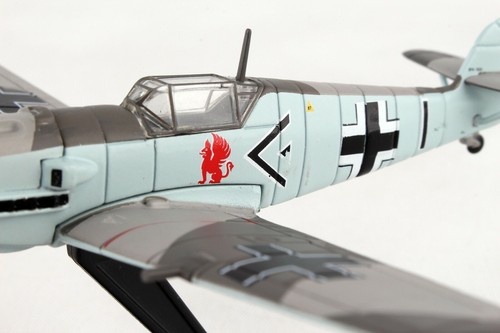 "SELLO POSTAL (PS5336-5) BF-109 ""ADOLPH GALLAND"" ESCALA 1:87 MODELO DE METAL DIECAST - Imagen 8 de 9
