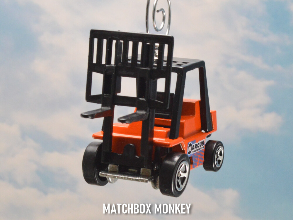 1/64 Forklift Hi-Lo Christmas Ornament Crown Fork Truck CAT