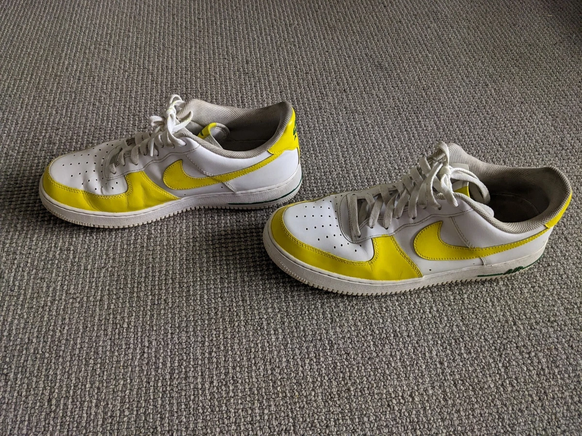 Nike air force 1 cheap smell