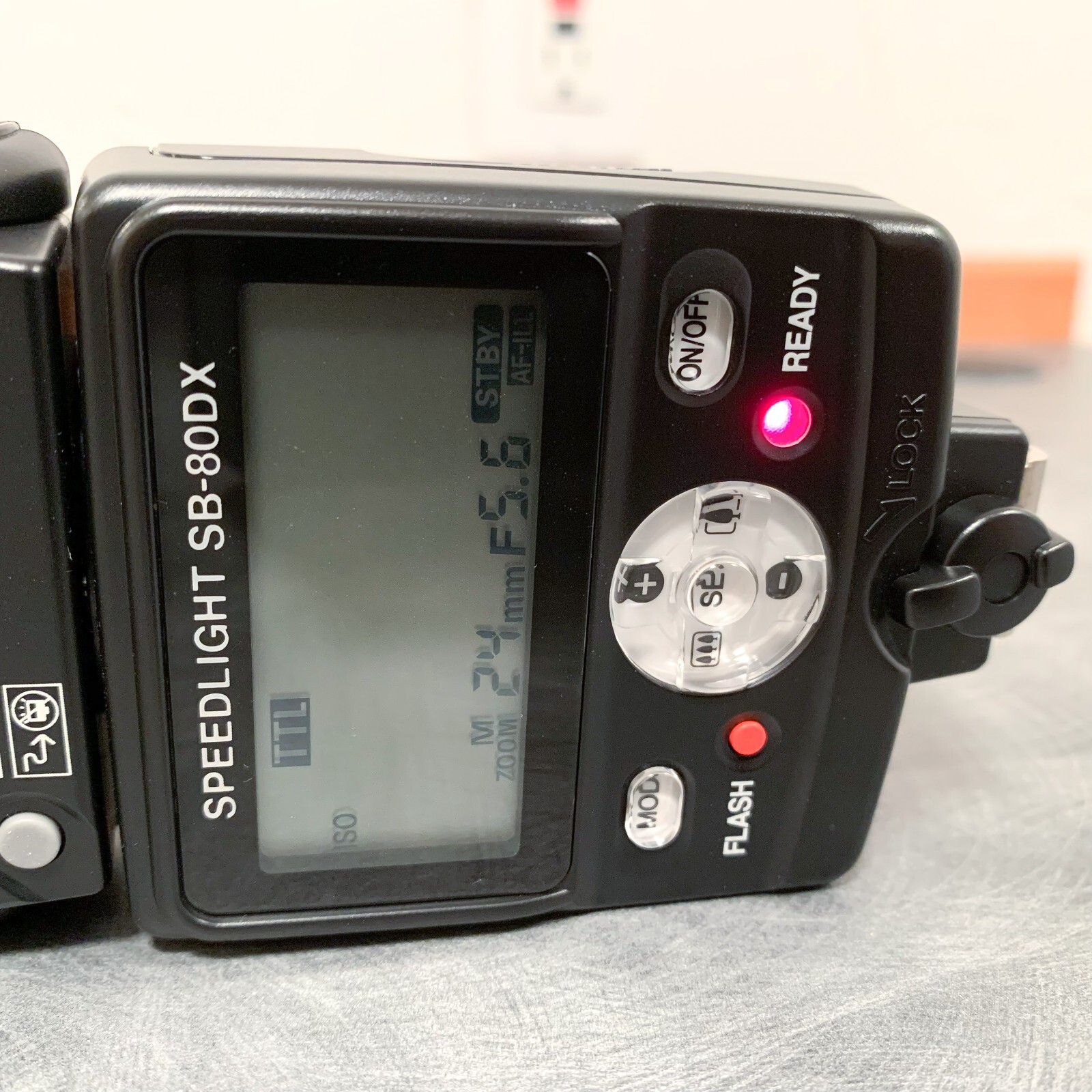 Nikon Autofocus Speedlight SB80 DX Shoe Mount Flash with Diffuser, Pouch & More eBay