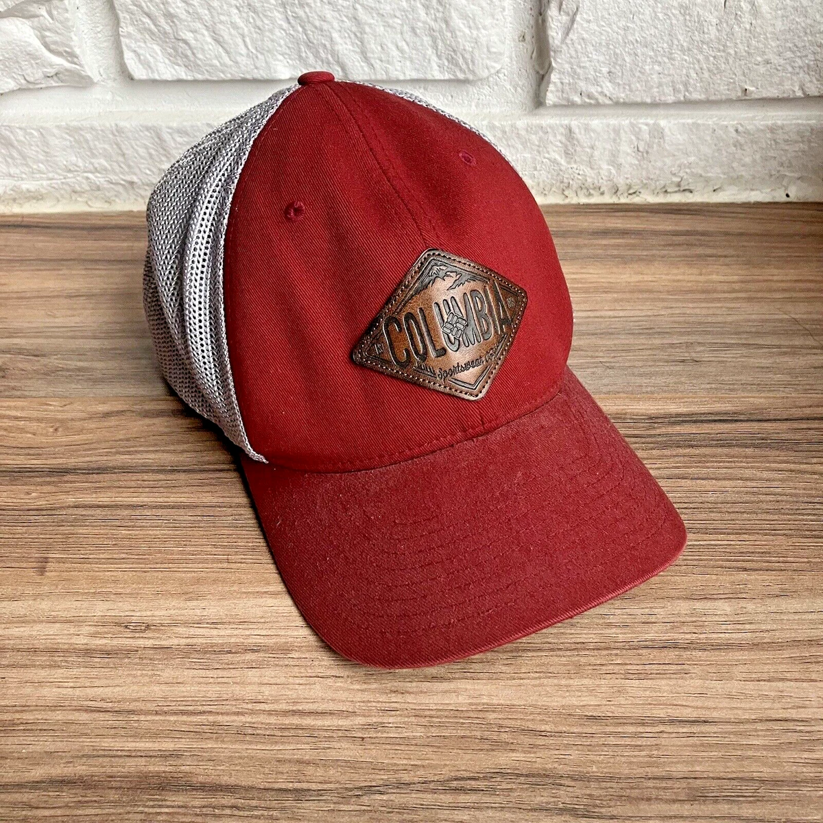 Columbia Rugged Outdoor Mens Mesh Hat Red Size S/M Leather Patch Logo