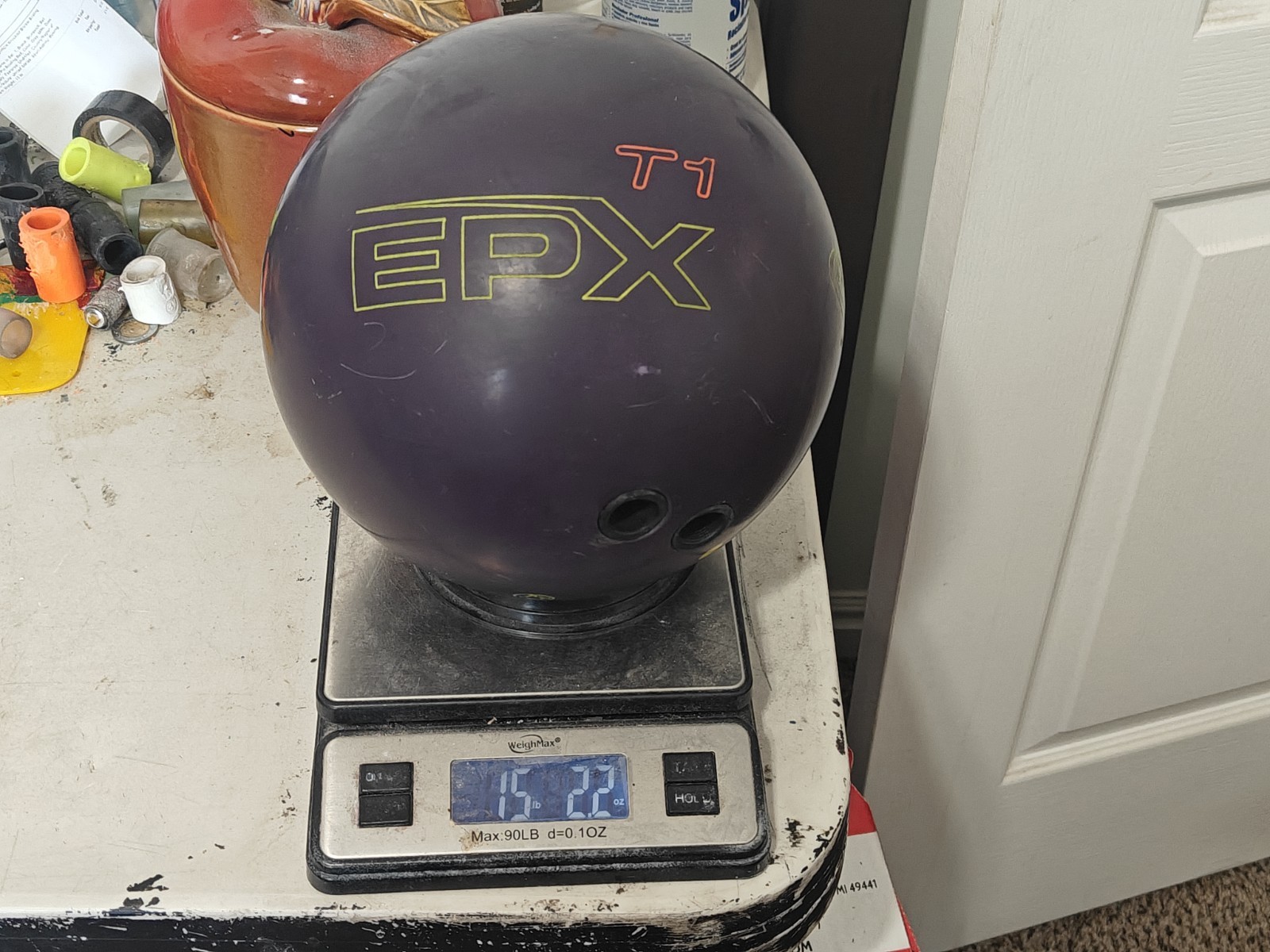 15lb Columbia 300 EPX T1 Bowling Ball Single Drill
