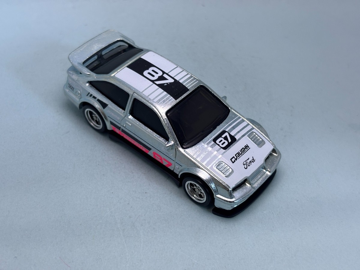 Hotwheels Factory Custom FC Super Treasure Hunt STH Ford Sierra