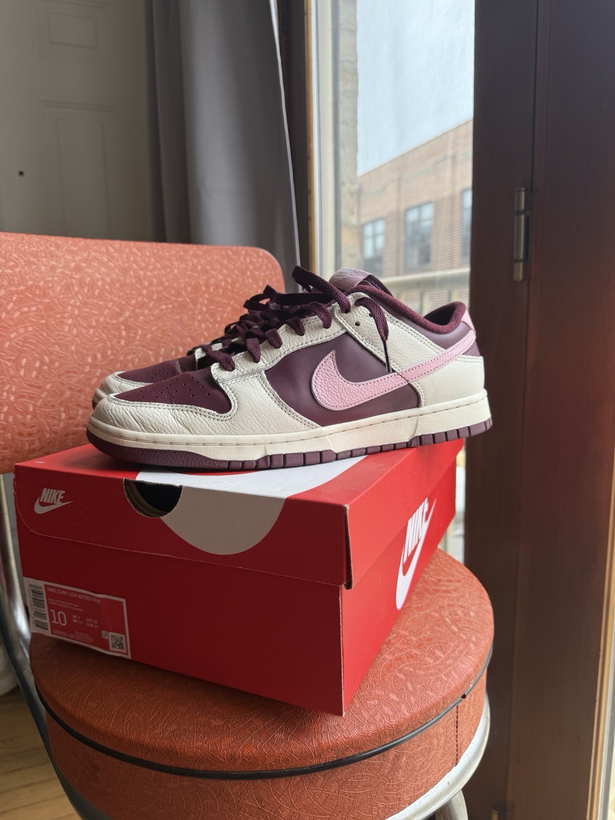 Nike Dunk Low Valentines Day Maroon Pink Size 10 Men’s