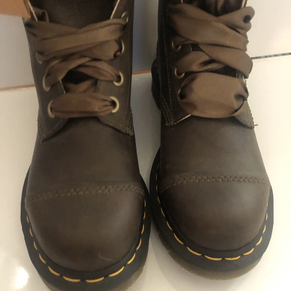 New DR MARTENS Aimilita Faux Fur Lined Leather High Boot Size 8 Brown Fold over - Image 3 of 4