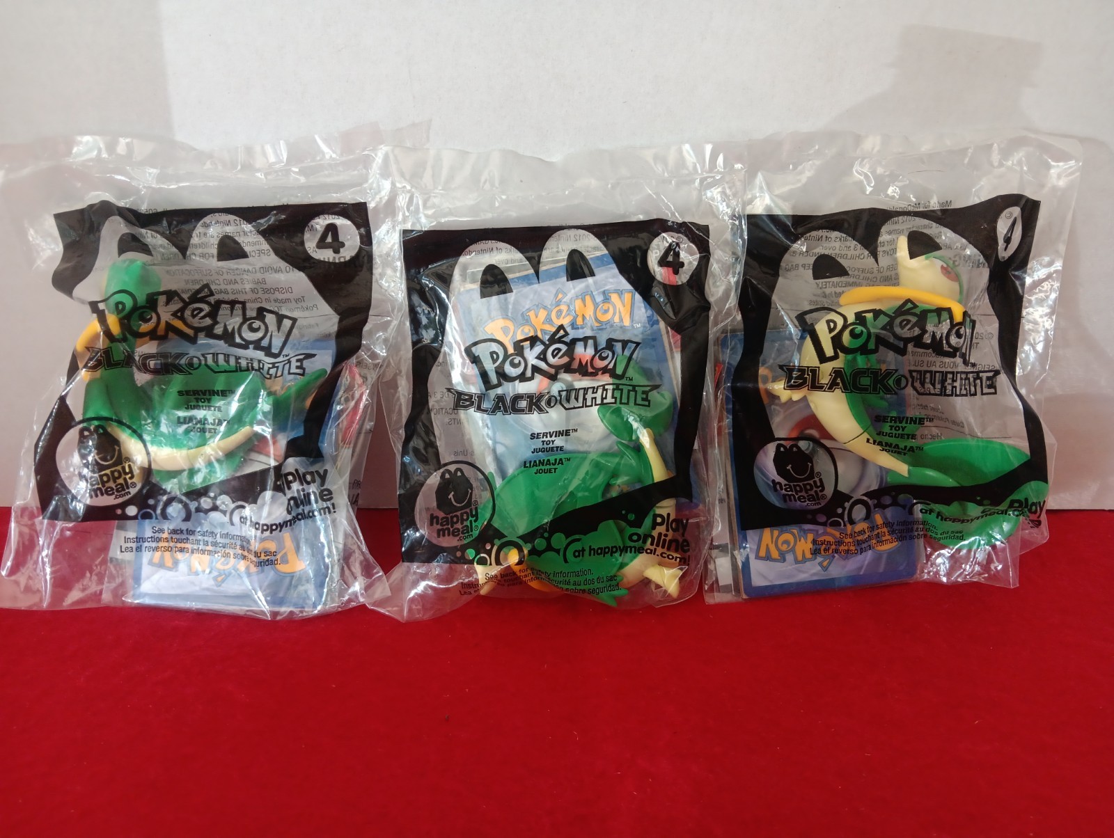 2012 MCDONALDS POKEMON BLACK & WHITE SERVINE TOY & 1 RANDOM CARD NEW SEALED 3AVL