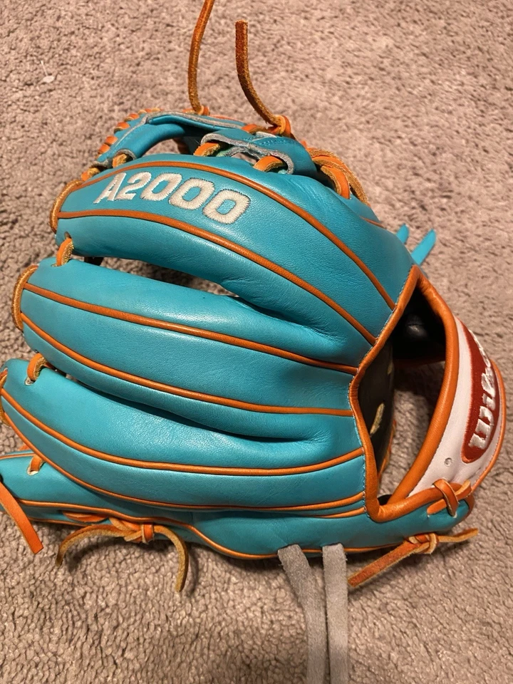 Guante de béisbol Wilson A2000 1786 11,5 pulgadas derecho nunca jugado, color personalizado Foto 4 de 4