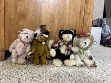4 Boyd  s Bears With Tags