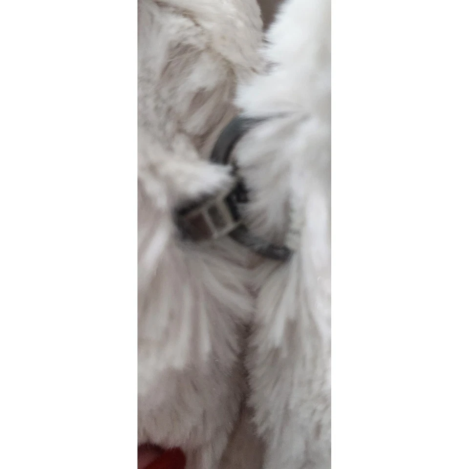 Chaleco Studio Y de piel sintética sin mangas de felpa acogedora pieza de capas mediana Foto 4 de 4