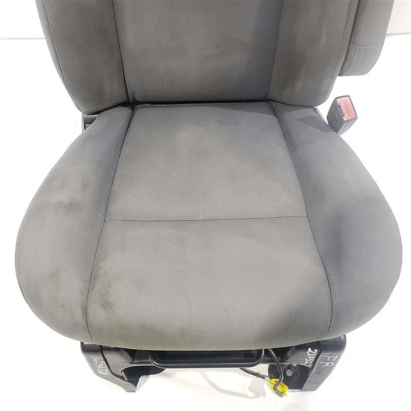Asiento delantero derecho algunas manchas OEM 2009 10 11 12 13 2014 Ford E150 Foto 2 de 4
