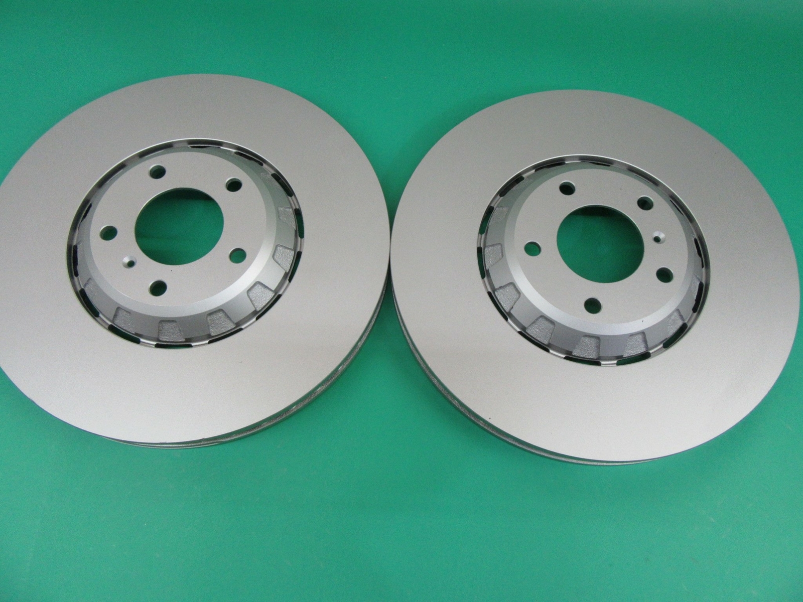 Bentley Bentayga front brake rotors 2 pcs