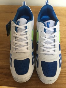 cricket spikes size 12