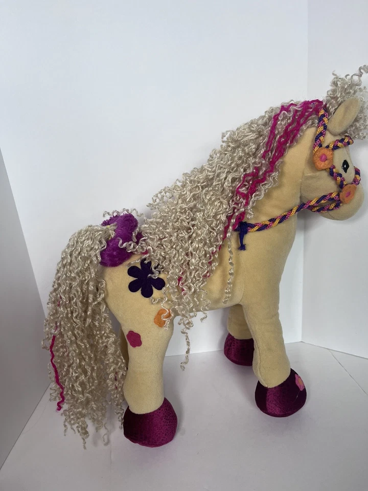 Caballo Groovy Girls con muñecas Sesilia y Kinsey Manhattan Toy Company sin silla de montar usado en excelente estado Foto 4 de 4