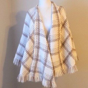 Blarney woland mills cape made in Ireland one size fits most