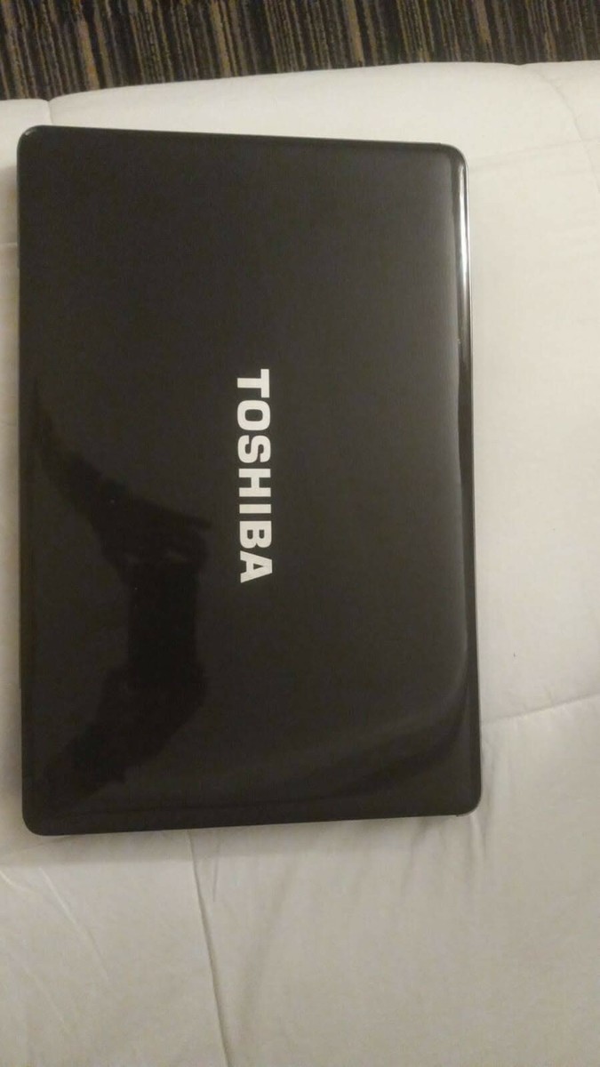 toshiba laptop satellite 18.4in screen 500gb hard drive 6GB