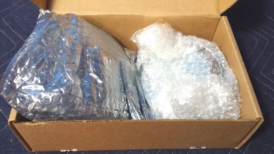 Cámara transparente transparente Axis 216FD montaje en techo caída 5005-031 Foto 3 de 4