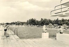 AK - Wittstock Dosse - Schwimmbad - Badende am Beckenrand