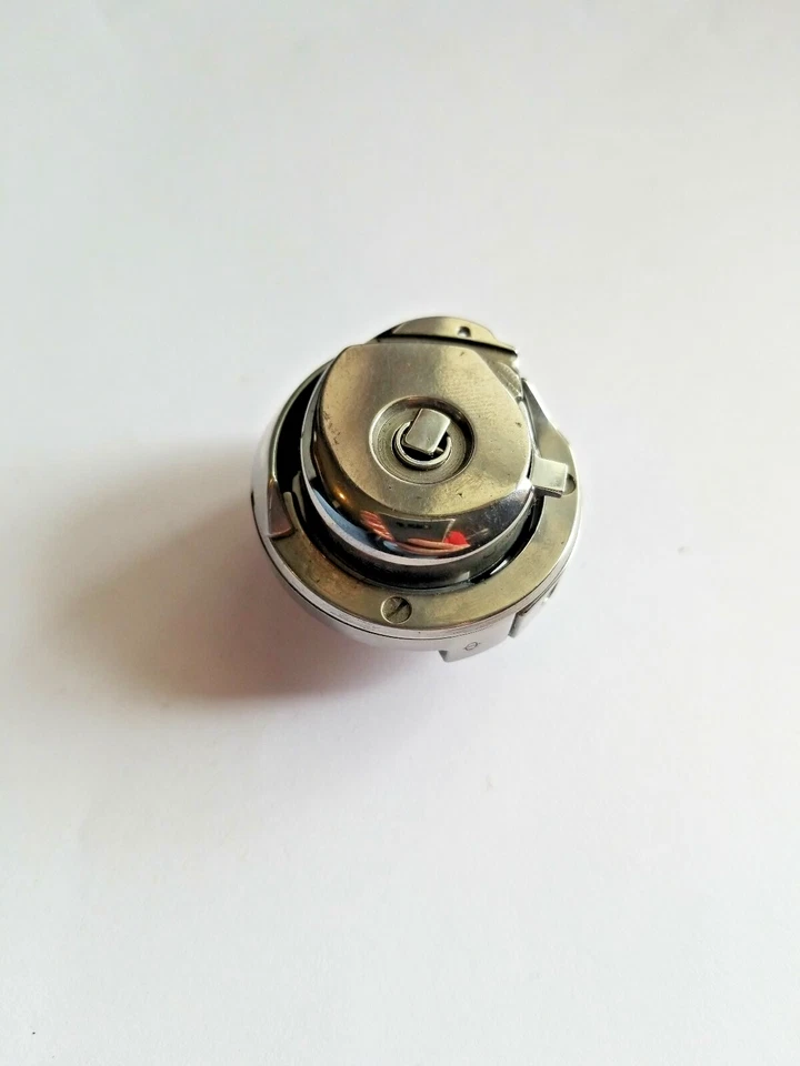 *NOS* 91-010896-91 / 10896-PFAFF-HOOK AND BOBBIN CASE FOR SEWING-FREE SHIPPING* - Image 2 of 3