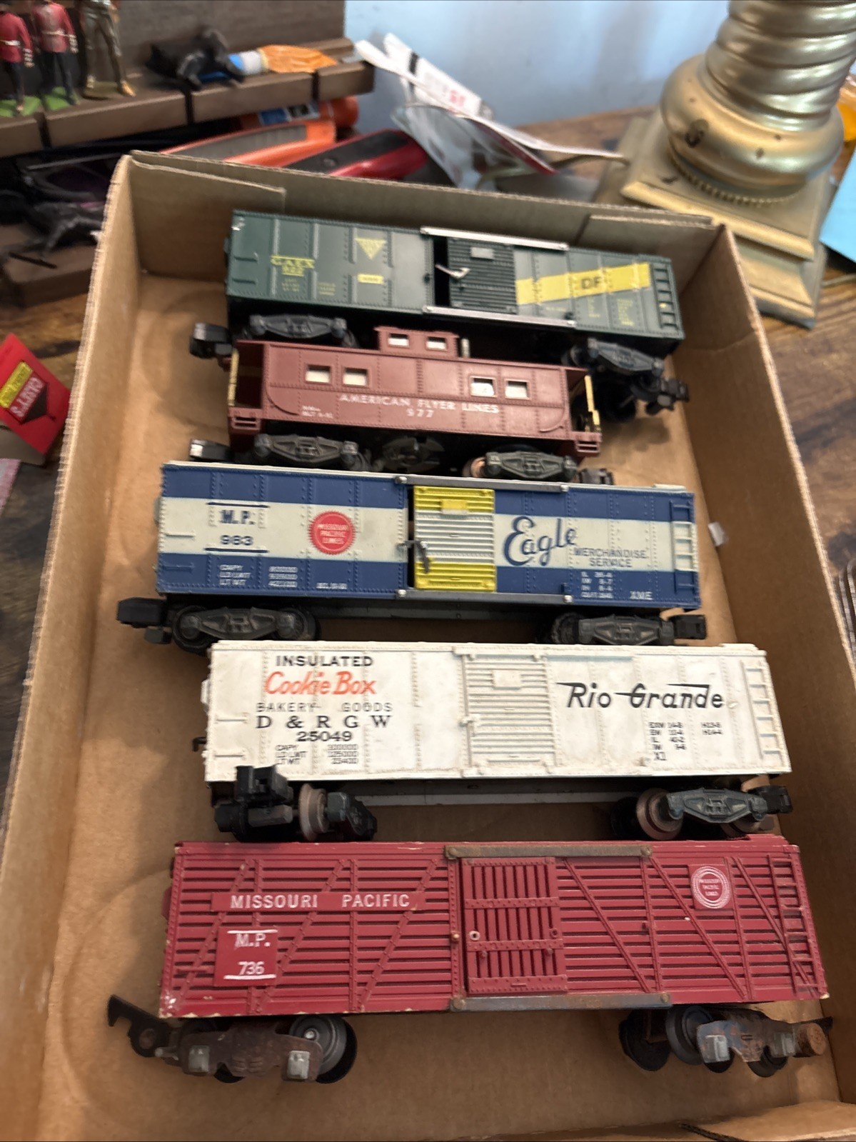 Lot Of 5 Vintage American Flyer S Gauge Train Cars. AS-is. Box Cars. Caboose