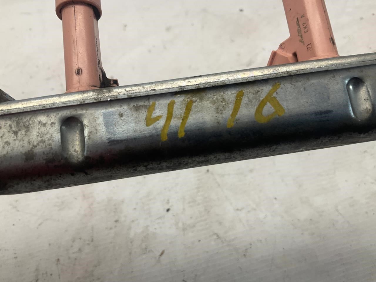 12-19 Toyota Prius C 1.5L Fuel Injector Rail w/ Fuel Injectors Vin B3 7 8 Dgt Q