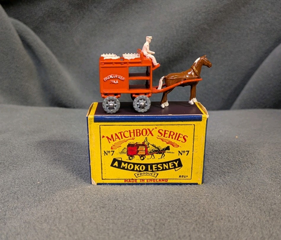 ミニカー MATCHBOX No.7 Horse Drawn Milk Float Vintage Matchbox MOKO LESNEY No. 7A Horse Drawn Milk Float Orange