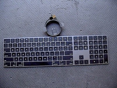Apple Magic Keyboard with Numeric Keypad Black(Model A1843)_Tested Good