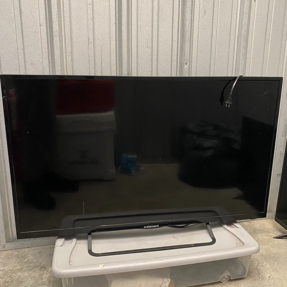 50 Inch Element Smart Flat Screen TV Model ELST5016S Tested & Working - Image 2 of 4