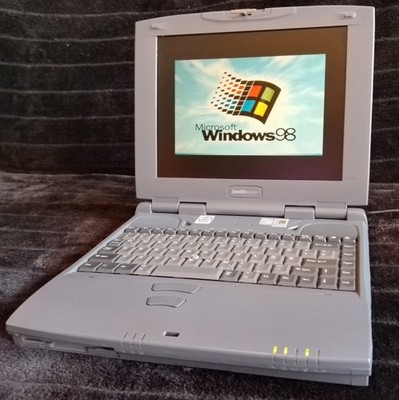 +++Toshiba Satellite 2550CDT, Rar, Windows 98, Vintage+++
