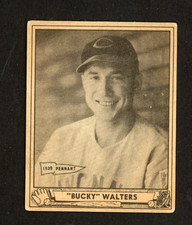 1940 Play Ball BUCKY WALTERS Cincinnati Reds #73 VG/EX-EX Condition