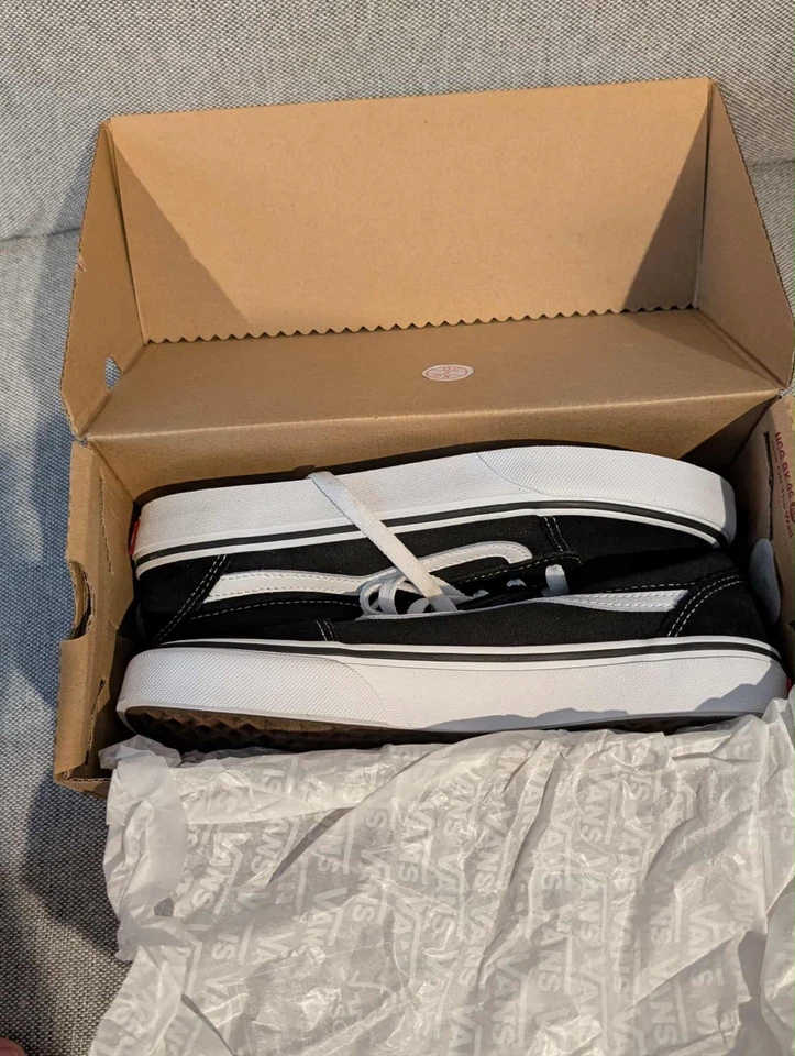 Vans Old Skool Zapatos de Skate Board Blanco y Negro Parte Superior Baja Con Cordones Juveniles Talla 5 Foto 2 de 4