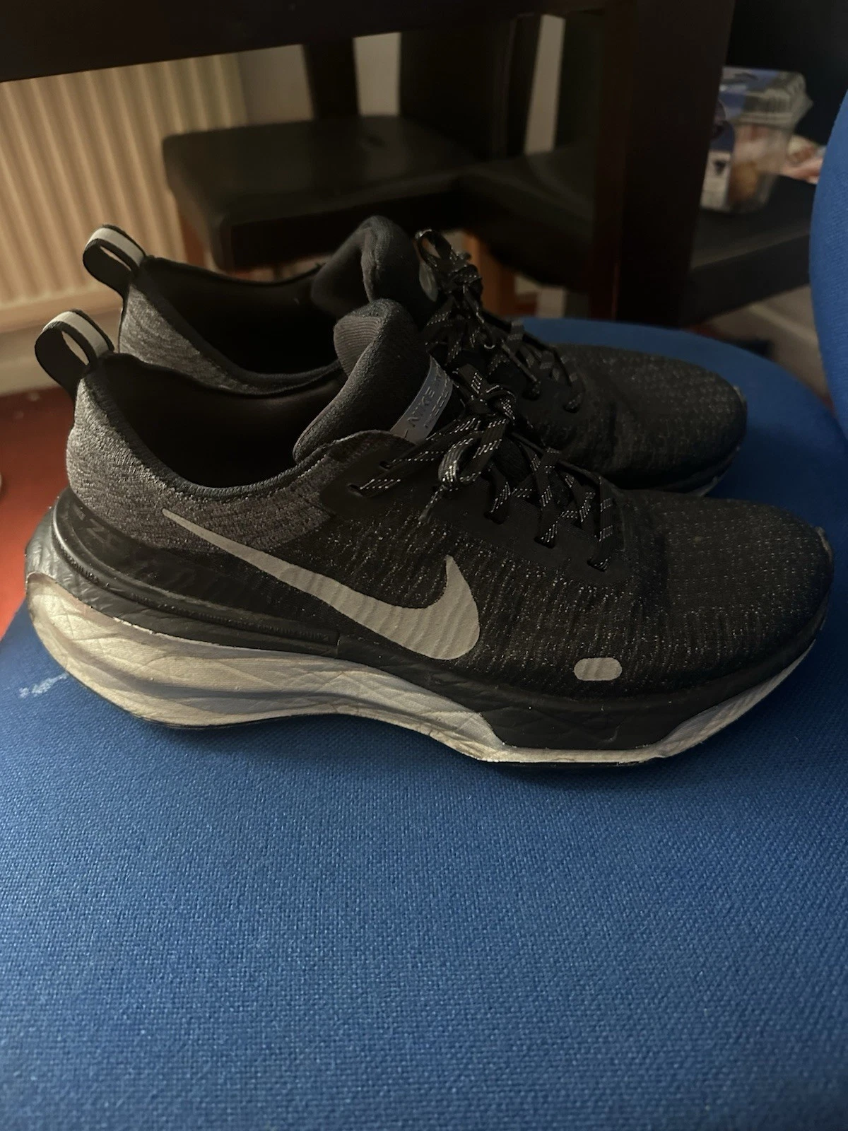 Nike Invincible Run 3 Flyknit UK taglia 8 5