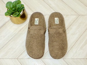 earth origins felt clogs