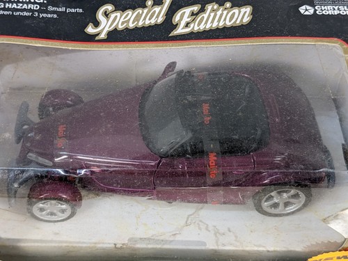 Maisto 1997 Plymouth Prowler Purple Die-Cast Car 1:24 Scale #31931 NIB - Picture 5 of 5