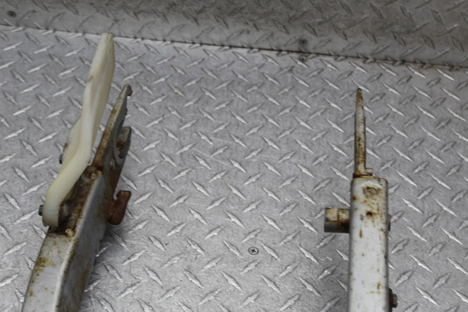 1983 HONDA XL600R ПОВОРОТНЫЙ РЫЧАГ ПОДВЕСКИ 52100-MG2-670 - Изображение 4 из 4